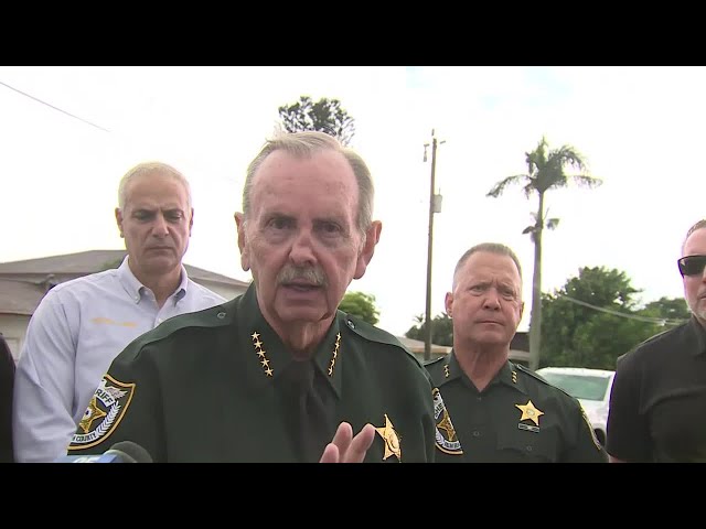 Palm Beach County Sheriff Ric Bradshaw holds press conference after deputy  involved shooting in B... - YouTube