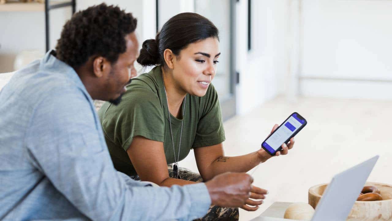 8 Bank Accounts With Built-In Budgeting Tools | Bankrate