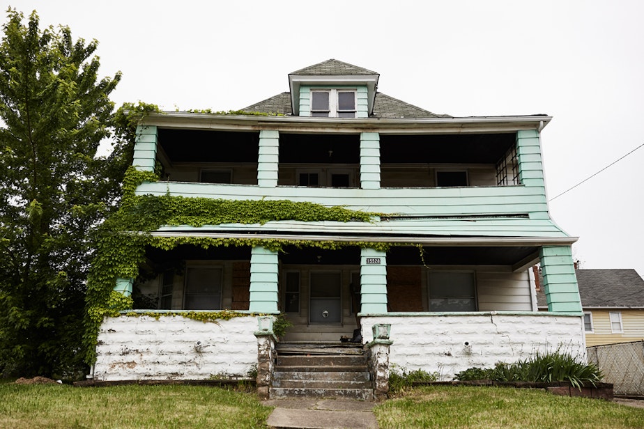 KUOW - Zombie Homes Haunt Cleveland Neighborhood A Decade After Housing Market Collapse